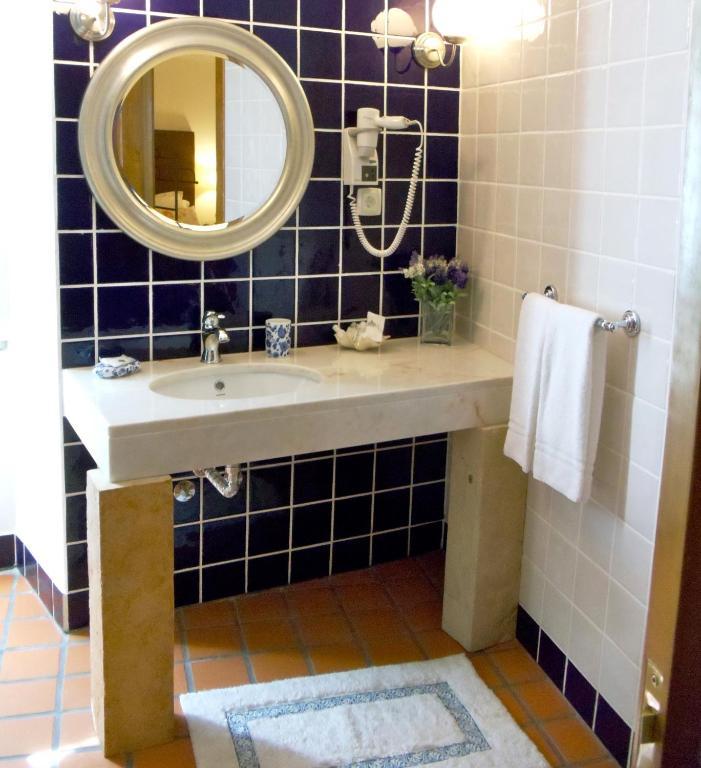 Casa Do Largo - Golega - Turismo De Habitacao Hotel ห้อง รูปภาพ